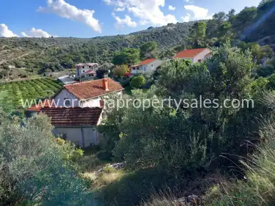 Zemljište, Brač, 1 200 m², 270 000 € - 4