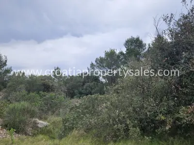 Landwirtschaftsfläche 2.000 m², Otok Hvar - ruhige Lage - 4