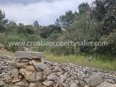 Landwirtschaftsfläche 2.000 m², Otok Hvar - ruhige Lage - 5