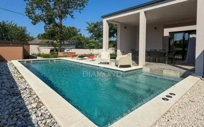 House for sale in Svetvinčenat, 110 m² - 2
