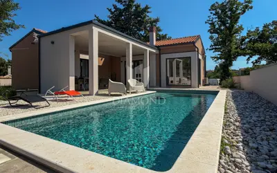 Haus zum Kauf in Svetvinčenat, 110 m²