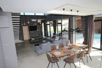 Kuća 328 m², Ližnjan - infinity bazen i vrt - 8