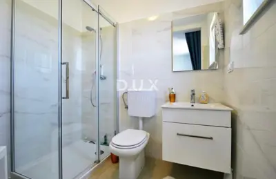 Kuća 131 m², Labin - bazen i otvoren pogled - 6