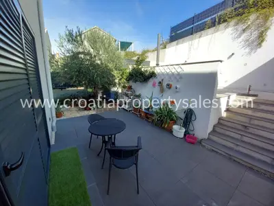 Stan 80 m², Otok Brač - 2 spavaće sobe i 2 kupaonice - 7