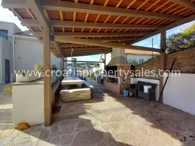 Stan 80 m², Otok Brač - 2 spavaće sobe i 2 kupaonice - 18