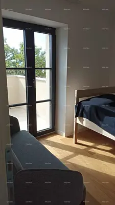 Prodaja novoopremljenog, dvoetažnog stana s pogledom na more, Tar, Poreč!
