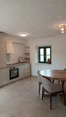 Prodaja novoopremljenog, dvoetažnog stana s pogledom na more, Tar, Poreč! - 3