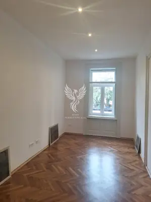 Rijeka, center, excellent 2-bedroom + living room apartment - 3