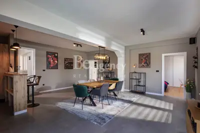Vila 273 m², Kunj, Raša - pogled na Učku i grijani bazen - 17