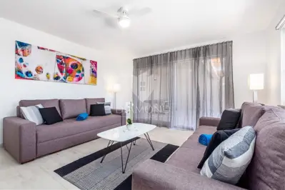 Poreč, okolica – atraktivan kompleks vile i apartmana s bazenom - 11