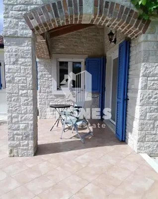 Dvojna kuća, Kaštelir, bazen i priroda u okolici Poreča - 7