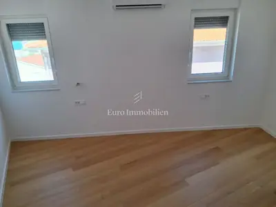 Stan 96 m², Mandre - 2 spavaće sobe i 2 kupaonice - 14