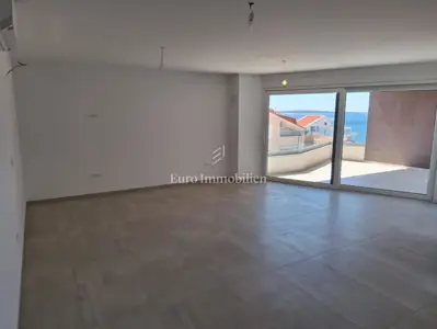 Stan 96 m², Mandre - 2 spavaće sobe i 2 kupaonice - 4
