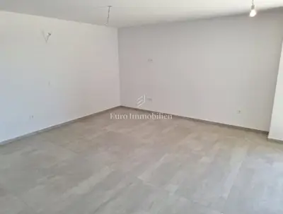 Stan 96 m², Mandre - 2 spavaće sobe i 2 kupaonice - 8