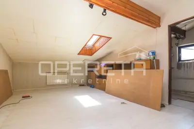 Stan 101 m², Velika Gorica - Kromosovo naselje, garaža - 21