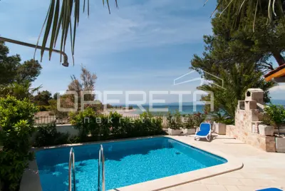 Kuća kraj samoga mora, 198 m², sa bazenom, Supetar, Brač - 4