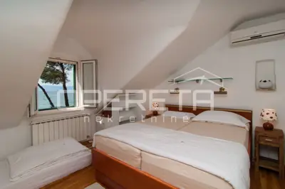 Kuća kraj samoga mora, 198 m², sa bazenom, Supetar, Brač - 10