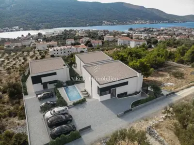 Building plot with permits for 3 villas - Grebaštica - 13