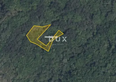 Zemljište u Novakima Pazinskim, 2.431 m², oranica i vinograd - 2