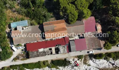 Land 3,200 m², Hvar Island - first row by the sea - 2