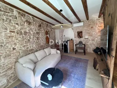 House 116 m², Bale - old town center - 2