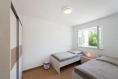 Haus 648 m², Malinska - beheizter Pool und Grill - 10