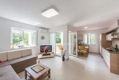 Haus 648 m², Malinska - beheizter Pool und Grill - 2