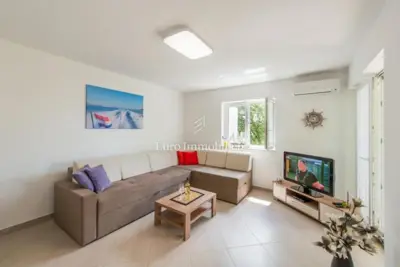 Haus 648 m², Malinska - beheizter Pool und Grill - 3