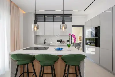 Villa 198 m², Labin - pool and tennis court - 12