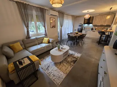 Apartment for rent in Drenova, 68 m²