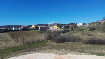 Building plot 733 m², Zarečje - final permit