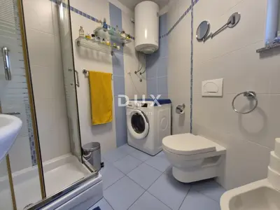 Stan 81,6 m², Crikvenica - pogled na more i parkirno mjesto - 13