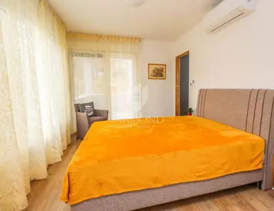 House for sale in Banjole, 200 m² - 11