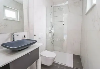 House for sale in Banjole, 200 m² - 14