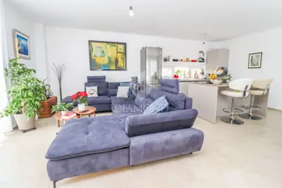 House for sale in Banjole, 200 m²