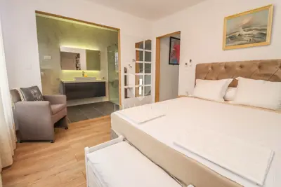 House for sale in Banjole, 200 m² - 15