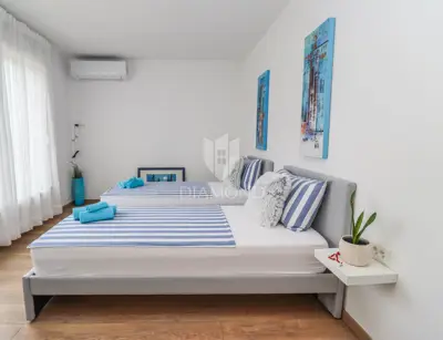 House for sale in Banjole, 200 m² - 13