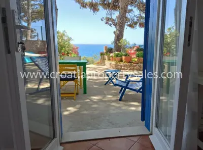 Kuća 216 m², otok Hvar - prvi red do mora - 5