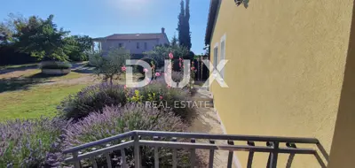 Anwesen 630 m², Žminj - zwei Häuser, Pools und Gewerbefläche - 12