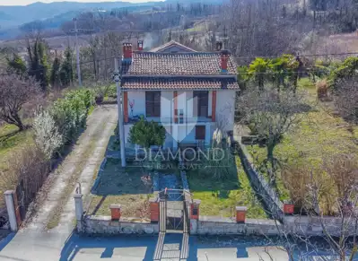 Kuća 141 m², Motovun - otvoren pogled na gradić - 2