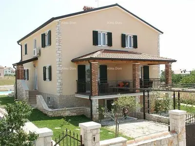 Dvojna kuća sa bazenom, Umag, okolica, Istra (A)