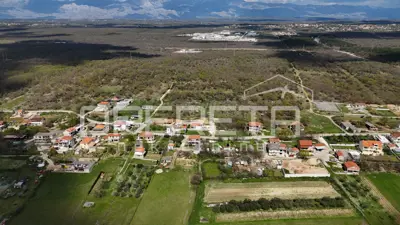 Građevinsko zemljište 650 m², Murvica Gornja, mirna lokacija