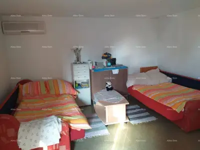 House 120 m², Poreč - 3 floors and separate entrances - 12