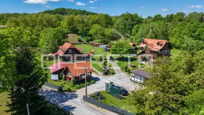 Grundstück 5.132 m², Karlovac - am Fluss Kupa