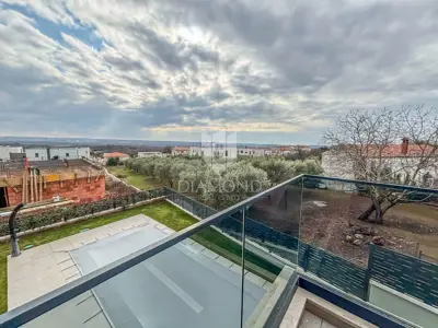 Wohnung zum Kauf in Poreč, 157,6 m² - 14