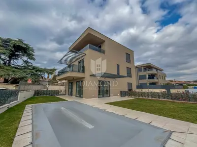 Wohnung zum Kauf in Poreč, 157,6 m² - 5