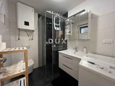 OPATIJA, CENTAR - newly renovated apartment with parking and terrace, 100 m from the sea - 9