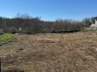 Građevinsko zemljište 824 m², Labin - 2 km od starogradske jezgre