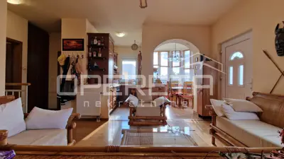 Apartment 118 m², Petrčane - two-level with garden area - 2