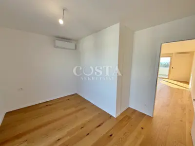Stan 74 m², Povljana - 2 etaže, balkon i parkirno mjesto - 12